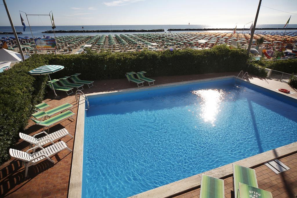 Hotel Villa Sole Resort Bellaria – Igea Marina Kültér fotó