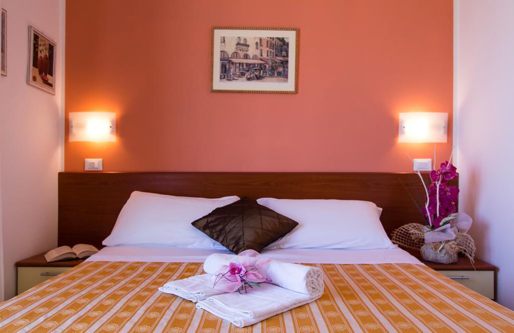 Hotel Villa Sole Resort Bellaria – Igea Marina Szoba fotó