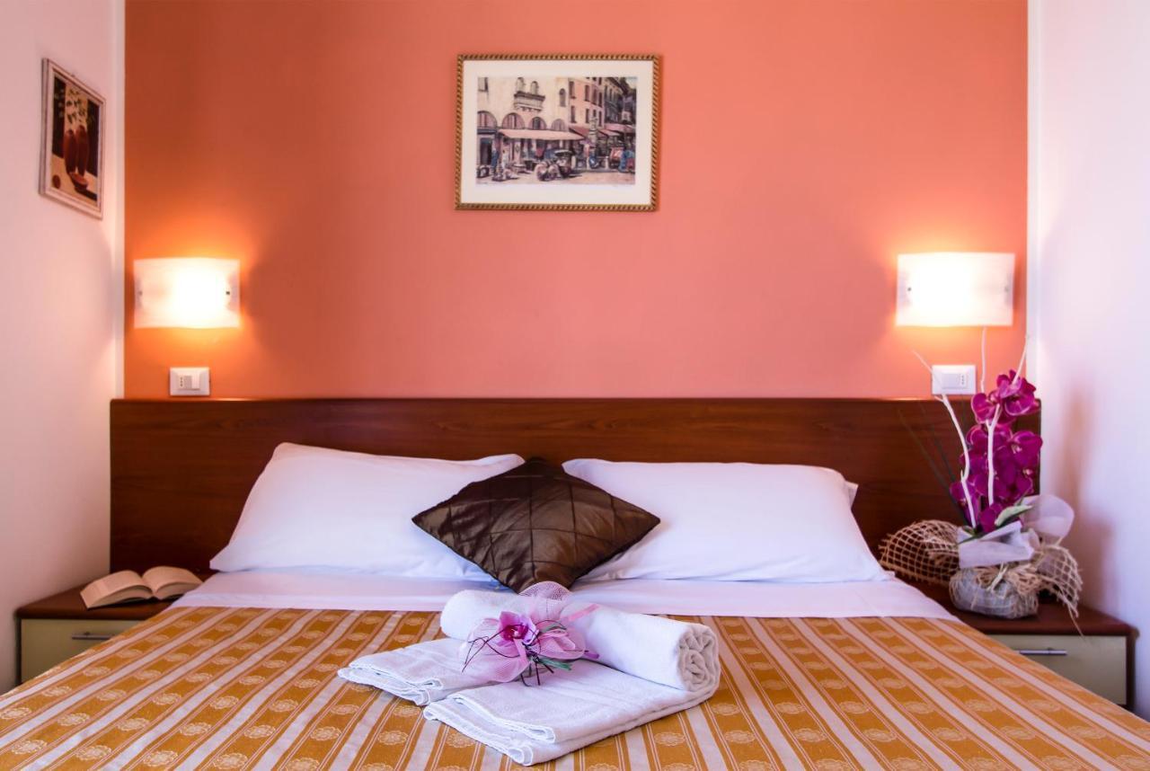 Hotel Villa Sole Resort Bellaria – Igea Marina Kültér fotó