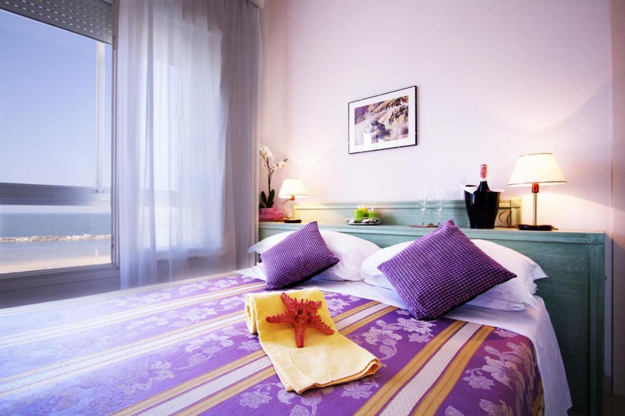 Hotel Villa Sole Resort Bellaria – Igea Marina Kültér fotó