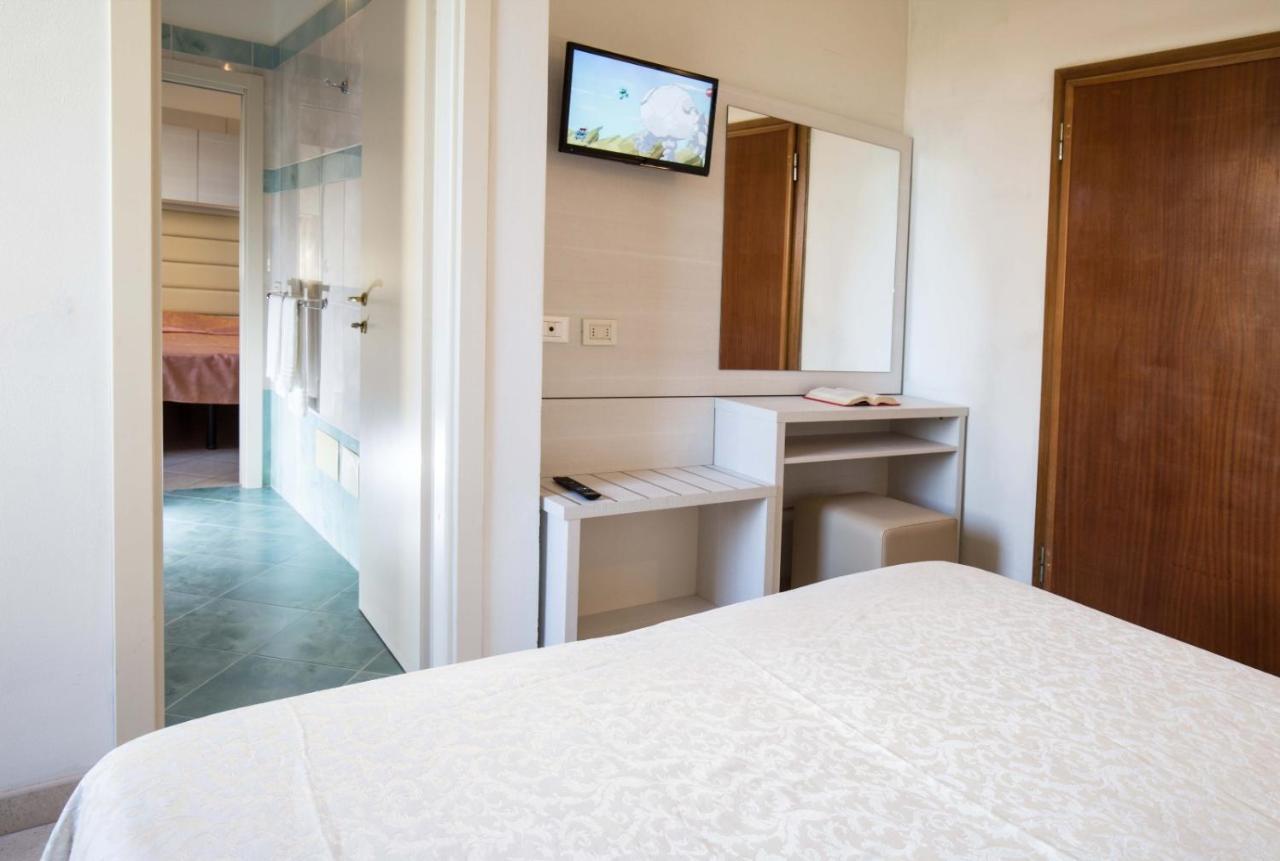 Hotel Villa Sole Resort Bellaria – Igea Marina Kültér fotó