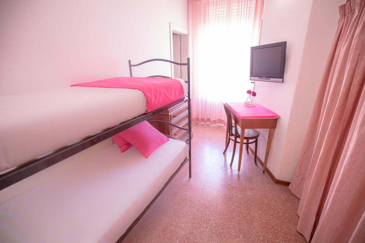 Hotel Villa Sole Resort Bellaria – Igea Marina Kültér fotó
