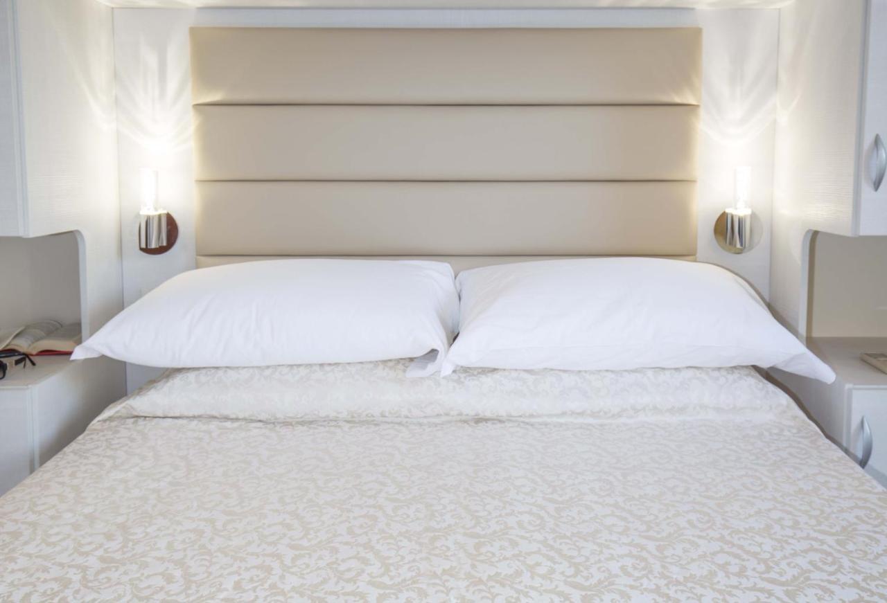 Hotel Villa Sole Resort Bellaria – Igea Marina Kültér fotó